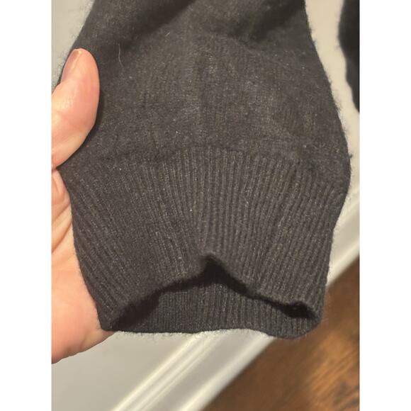 Lacoste Black Cashmere V Neck Sweater, XL - Picture 6 of 9